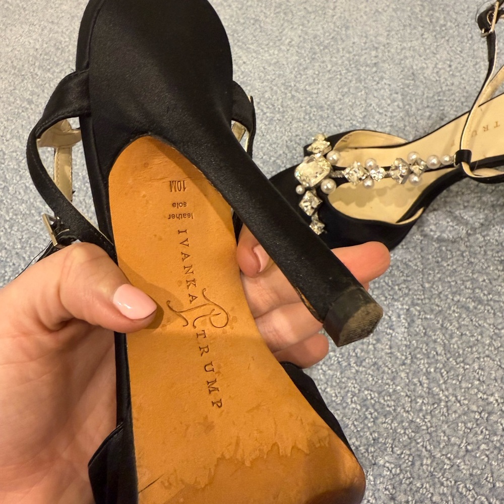 IVANKA TRUMP ALLUVIA Women Black Satin Sandals with Pearls & Crystals Host pick - Picture 10 of 14